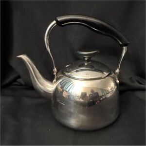 Potobelo Stainless Steel Tea Kettle with Black Handle - Classic Pour-Over Kettle